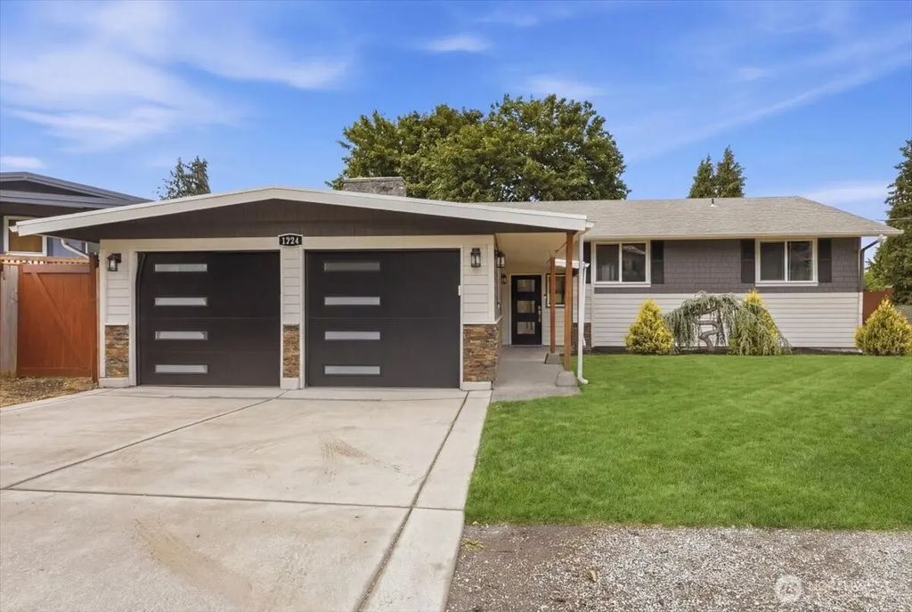 1724 N Narrows Drive, Tacoma