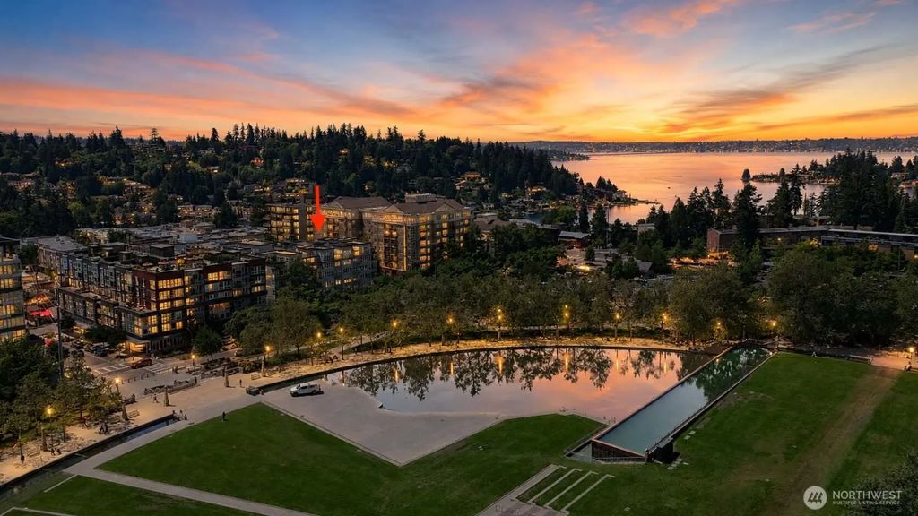 10045 Ne 1st Street 327, Bellevue