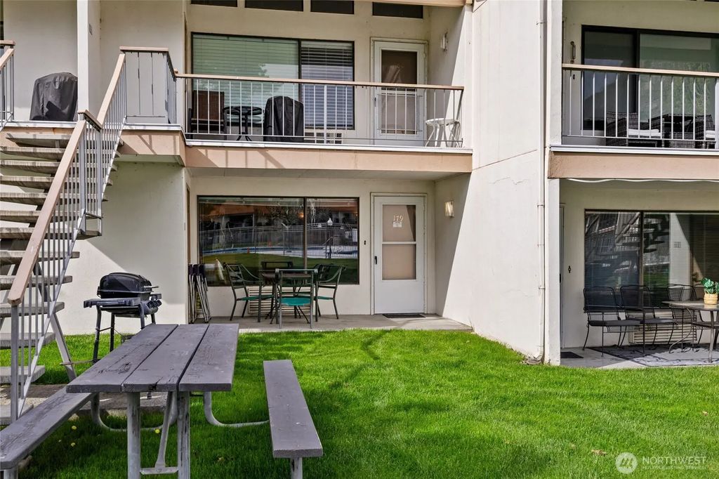 8903 Crescent Bar Road Nw 179, Quincy