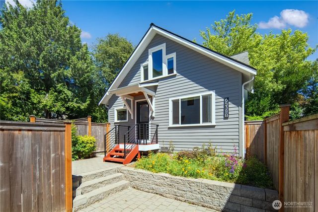 6538 11th Avenue Nw 2, Seattle