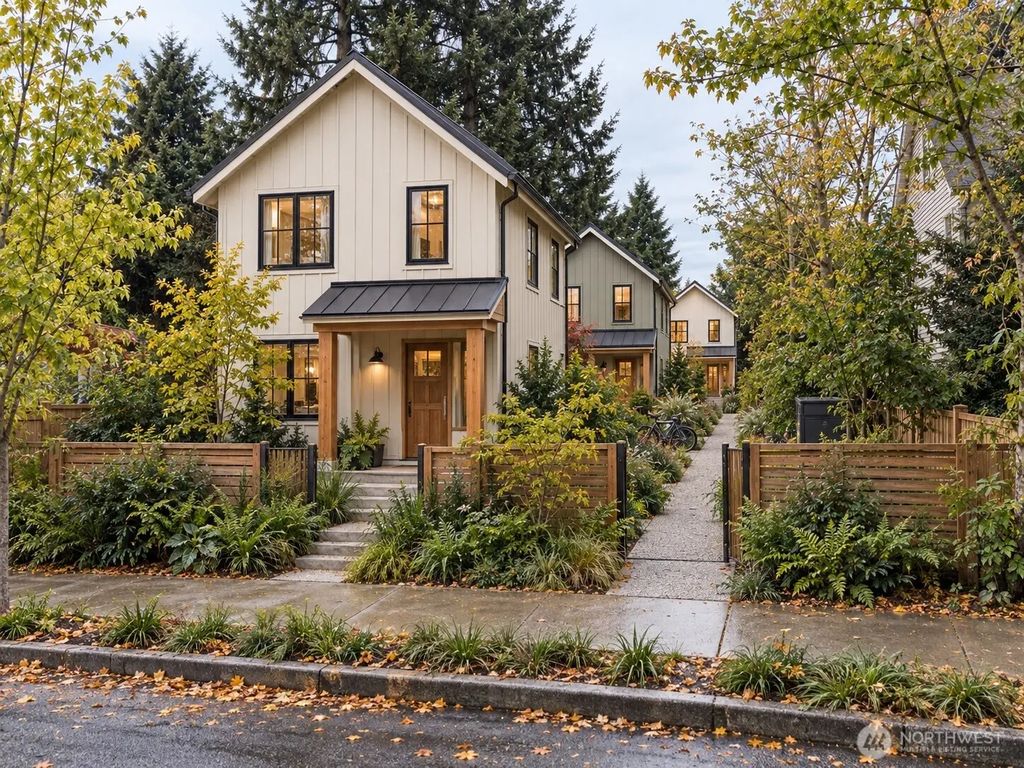 1724 N 107th Street, Seattle