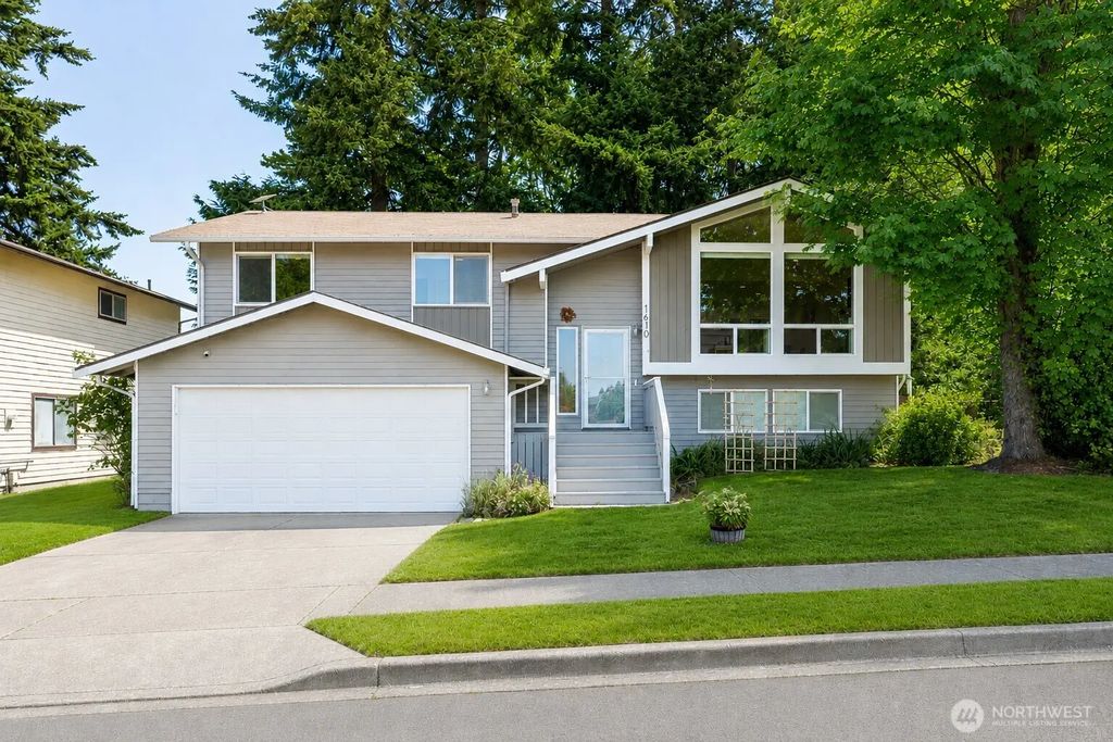 1610 Olympia Avenue Se, Renton