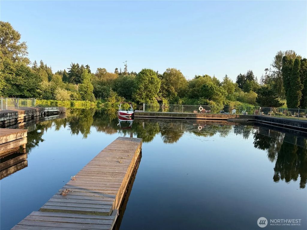7301 Ne 175th Street 112, Kenmore
