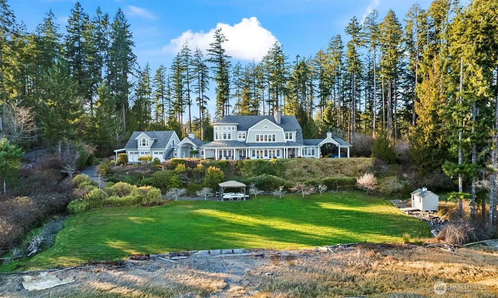7104 E Grapeview Loop Road, Allyn