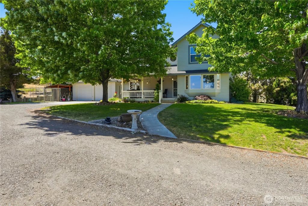 530 Wakatak Road, Yakima