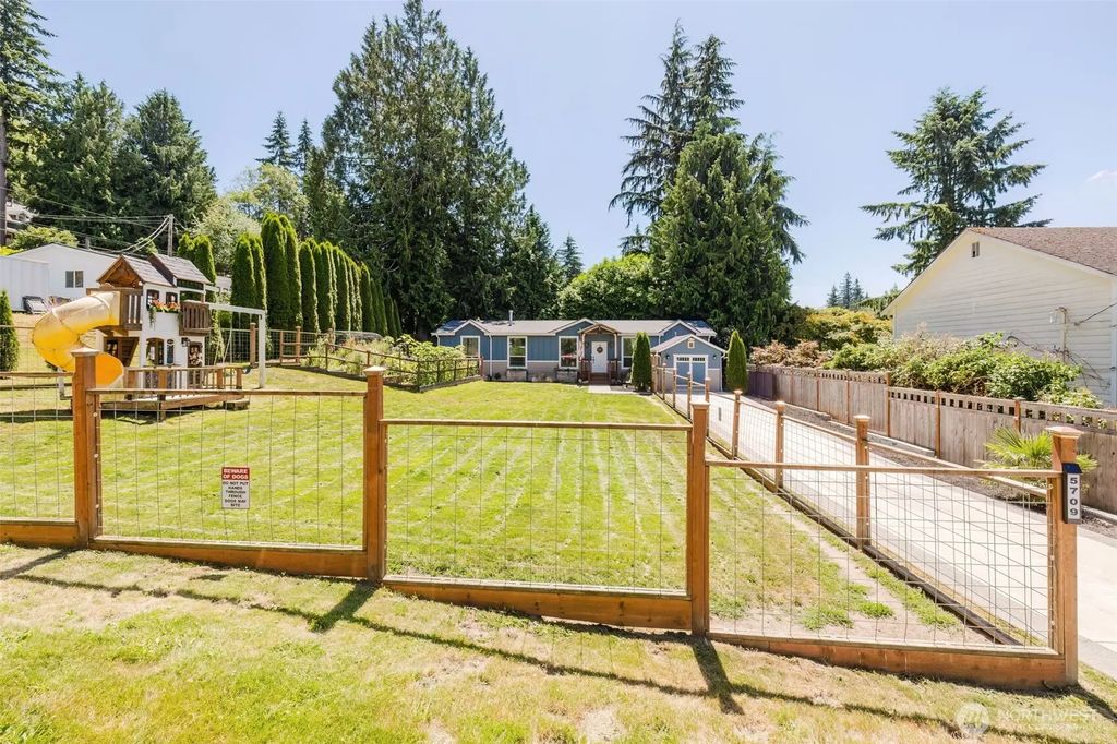 5709 Ne Woodburn Road, Kingston