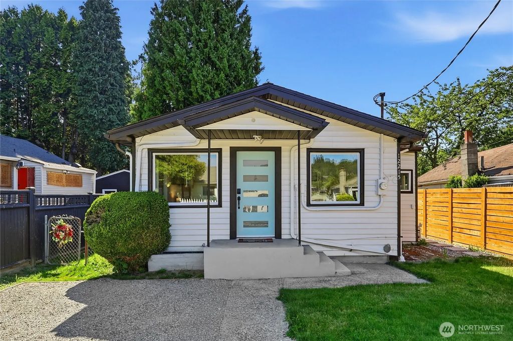 12215 44th Avenue S, Tukwila
