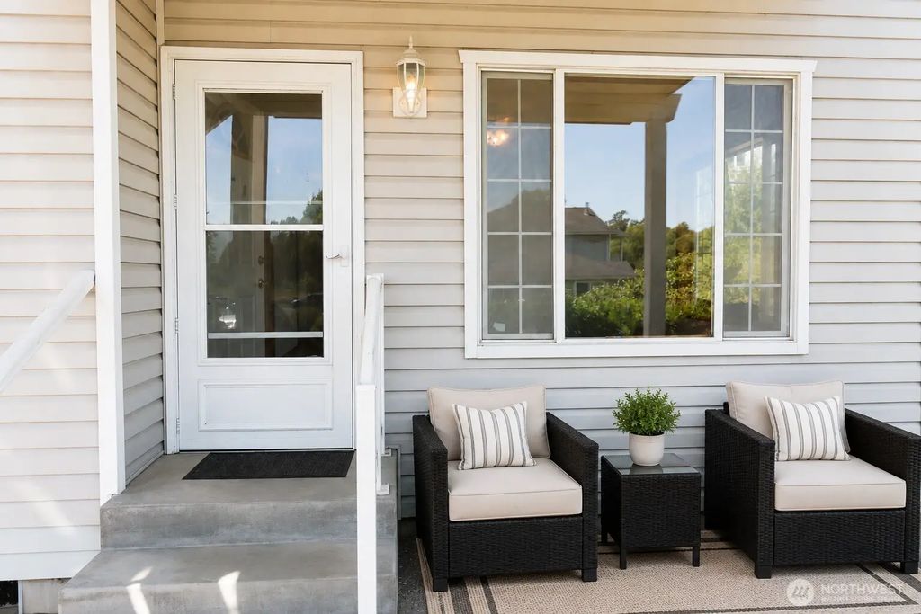725 Judson Street 104, Lynden