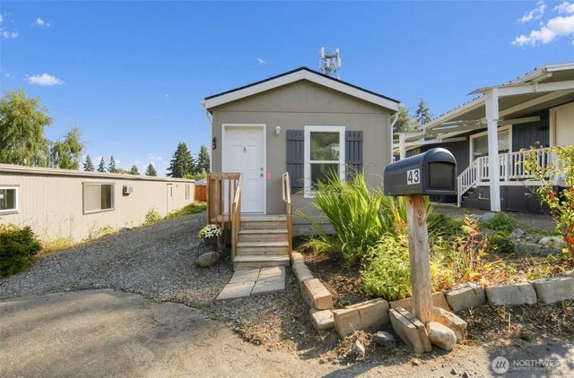 23708 Locust Way 43, Bothell