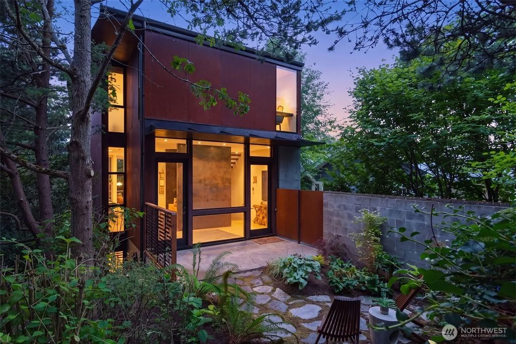 1701 33rd Avenue, Seattle