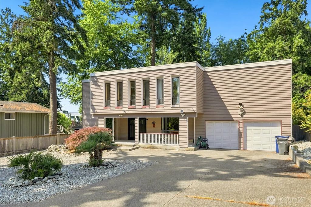 6409 Chennault Beach Drive, Mukilteo