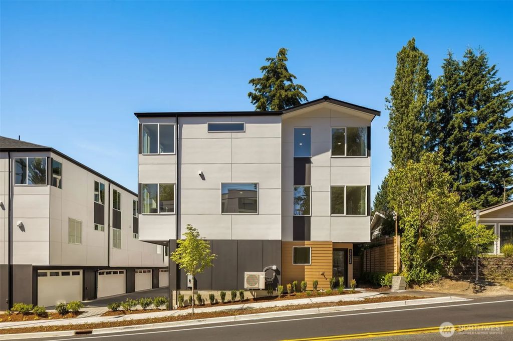 18002 B 10th Avenue Ne, Shoreline