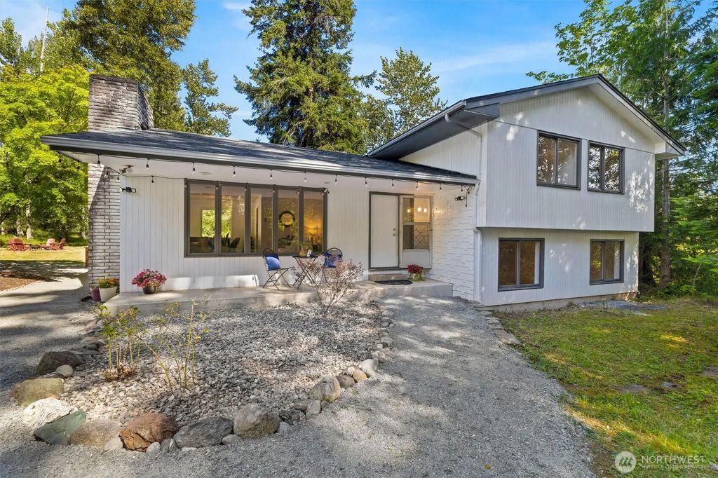 5810 Mission Road, Bellingham