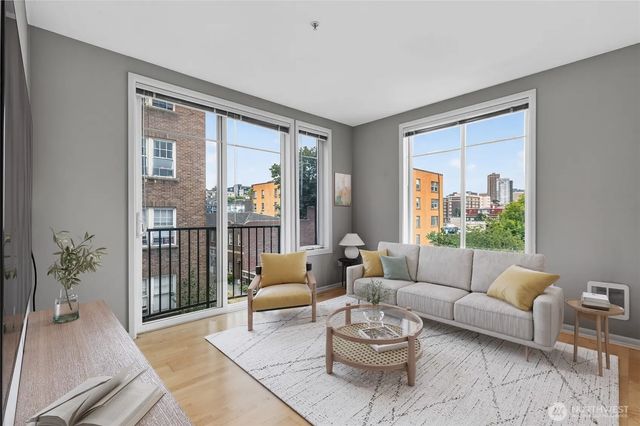124 Bellevue Avenue E 601, Seattle