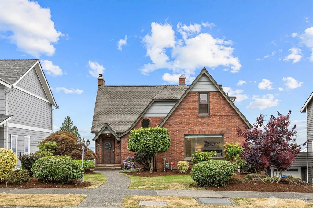 6759 41st Avenue Sw, Seattle
