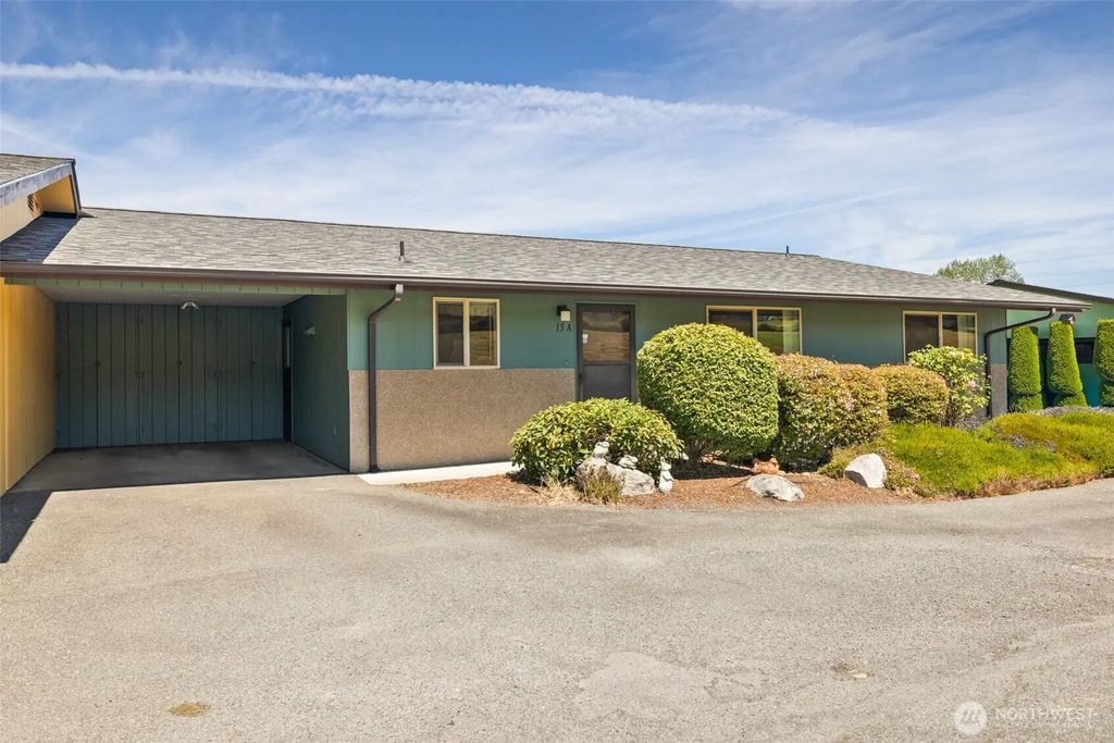 1301 S 3rd Avenue 15a, Sequim