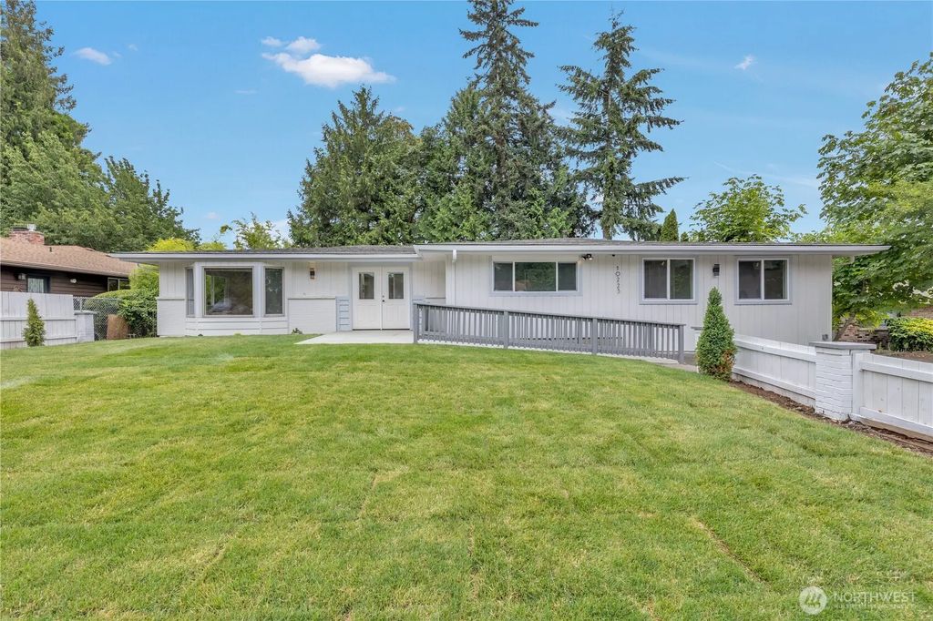 10223 Se 213th Place, Kent