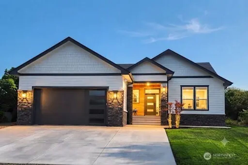552 Sand Dune Avenue Sw, Ocean Shores