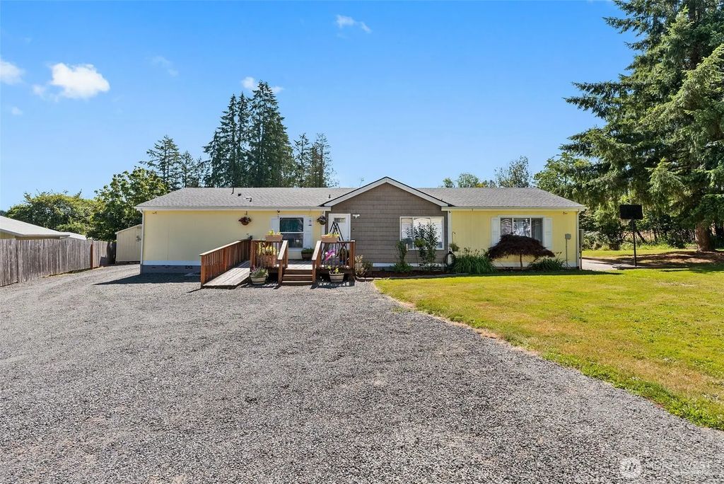 795 King, Winlock
