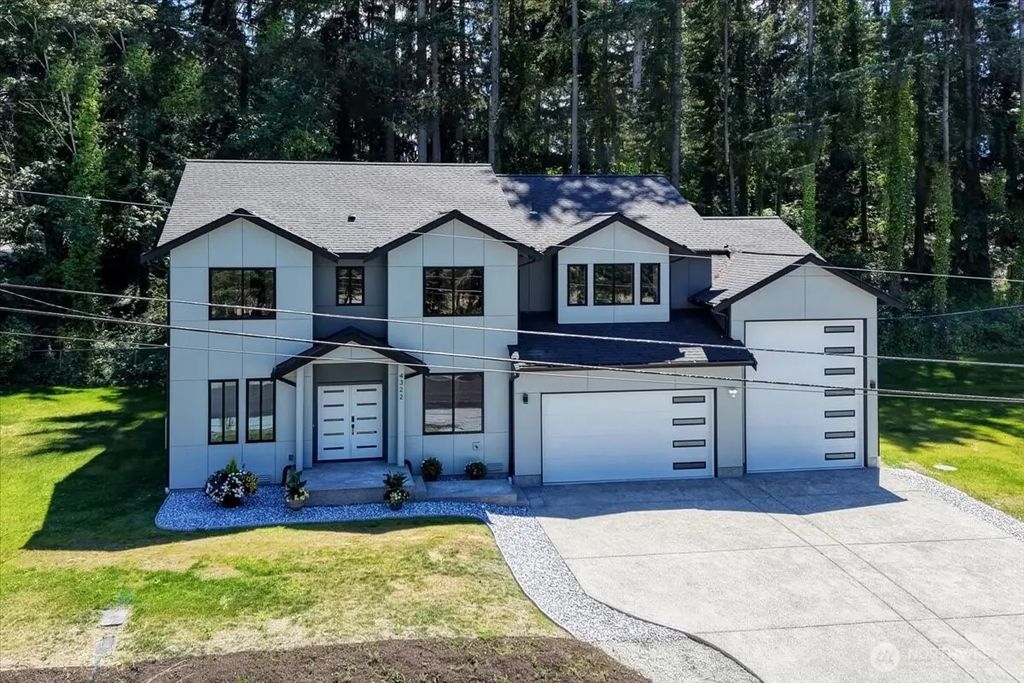 4322 60th Street E, Tacoma