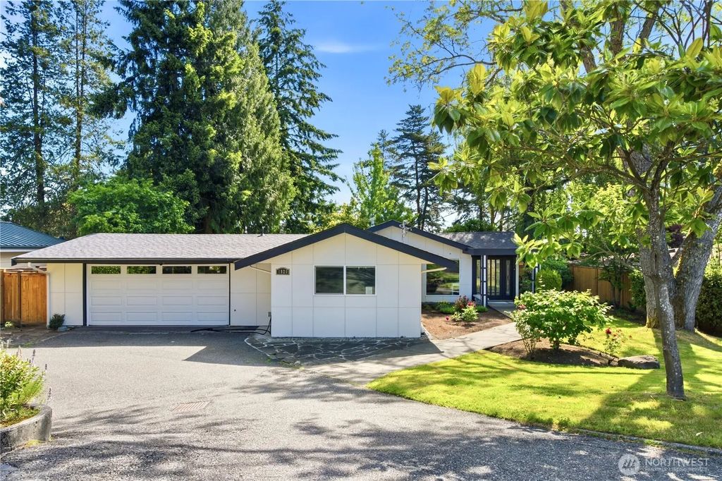 1820 101st Avenue Ne, Bellevue