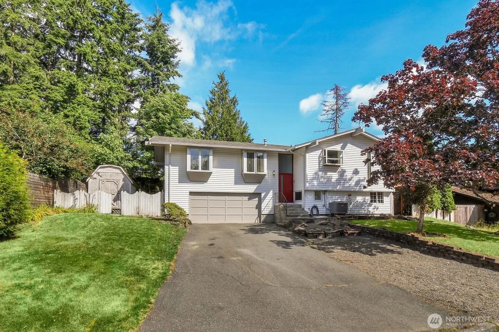 3244 224th Place Sw, Brier