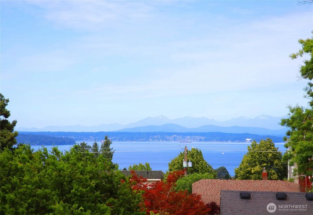 5039 41st Avenue Sw 1, Seattle
