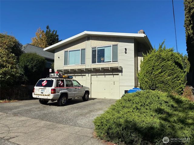 824 Nw 64th Street, Seattle