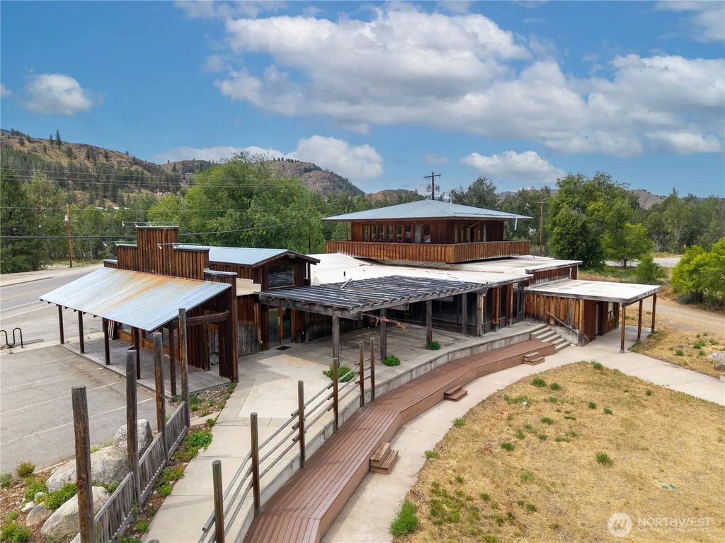 900 Methow Valley Highway E, Twisp
