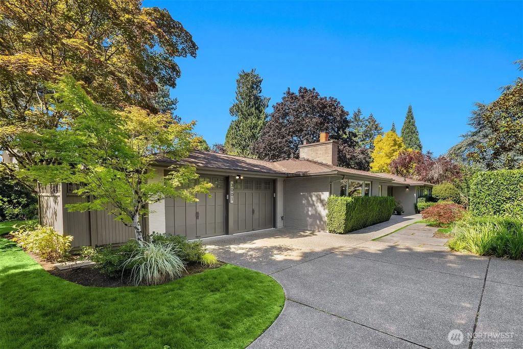 3001 Hunts Point Road, Bellevue
