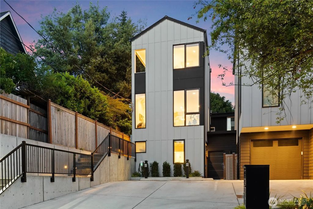 4218 Latona Avenue Ne 2, Seattle