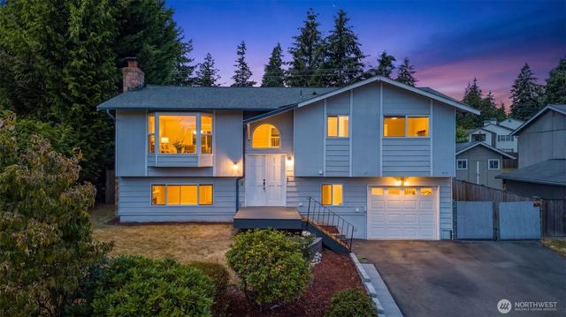 22426 3rd Place W, Bothell