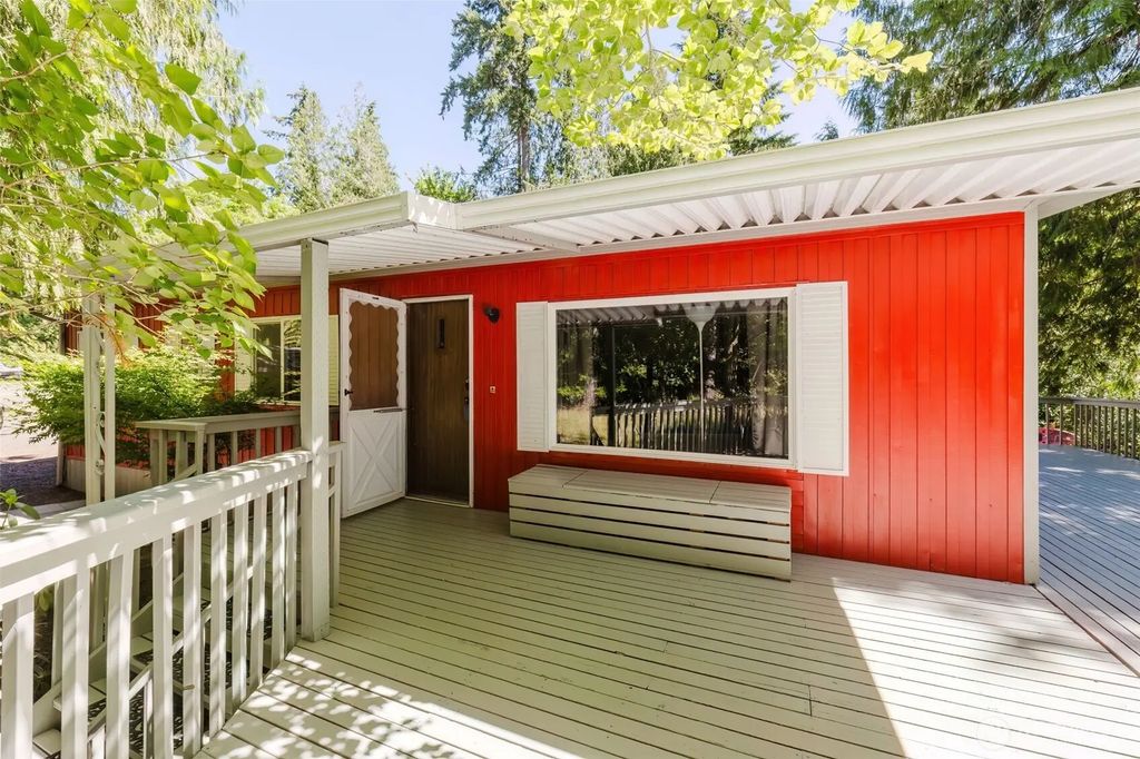 41 E Pickering Place, Shelton