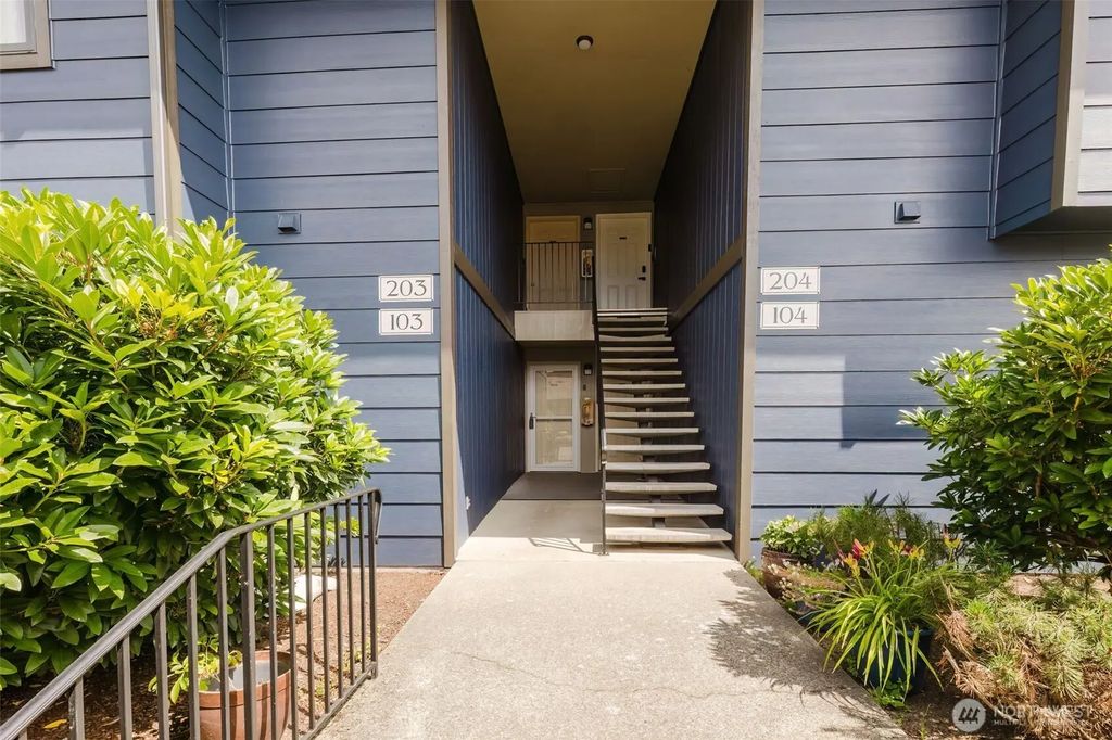 3580 Narrows View Lane Ne 103, Bremerton