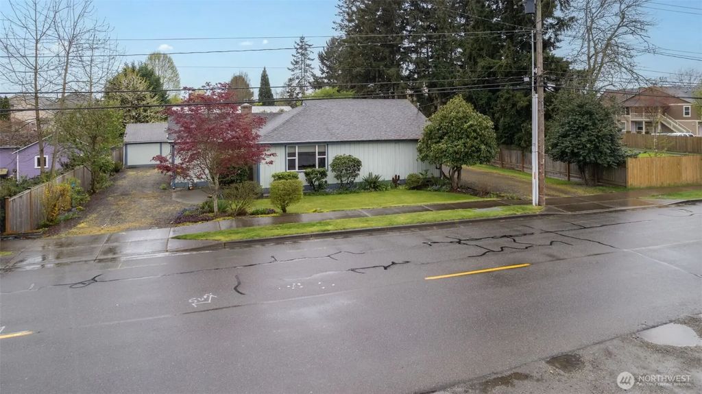 15120 Elm Street E, Sumner