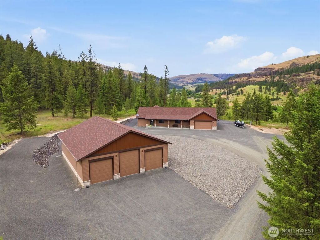 34947 Sharptail Lane, Davenport