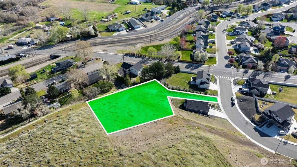 3820 Bing Street, West Richland