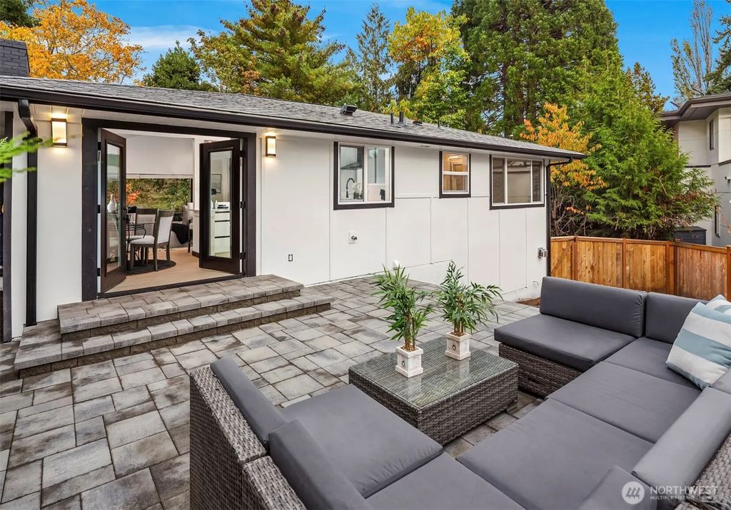 10045 Ne 15th Street, Bellevue