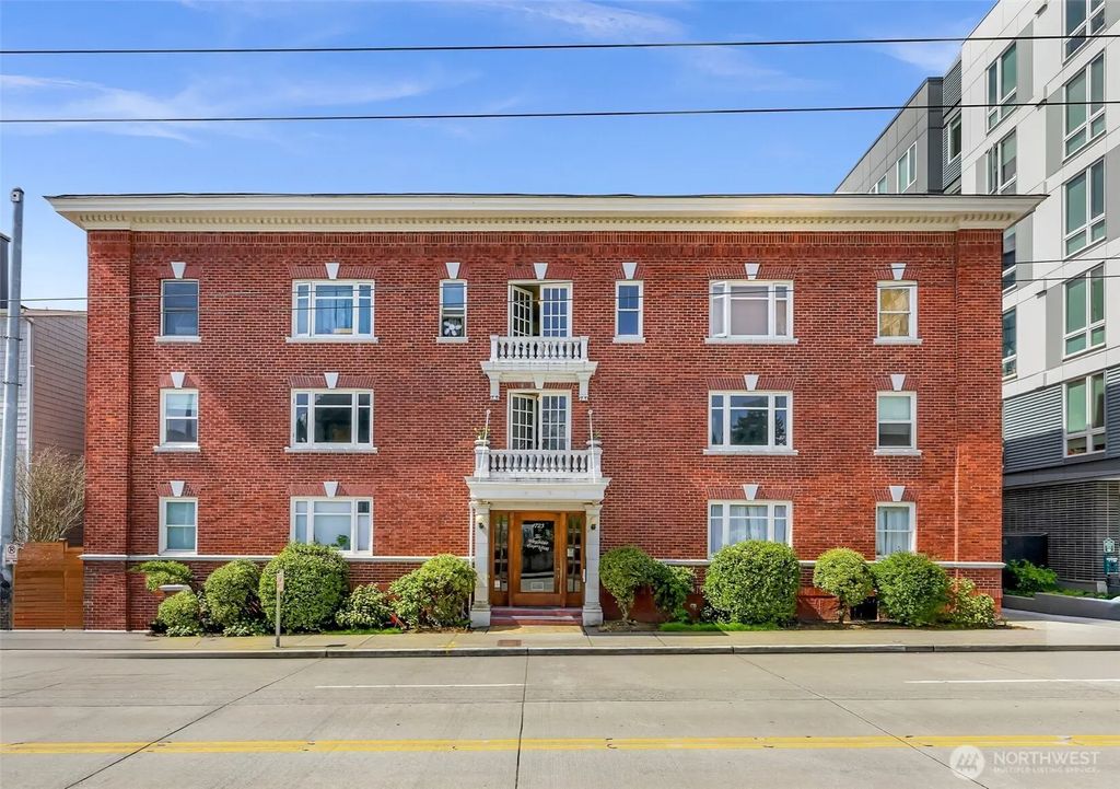 4725 15th Avenue Ne 12, Seattle