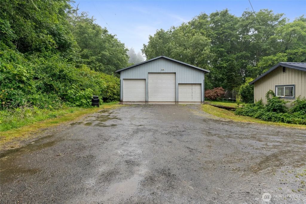 8344 Highway 112, Sekiu