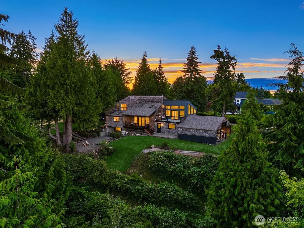 5250 Ne See Forever Lane, Poulsbo