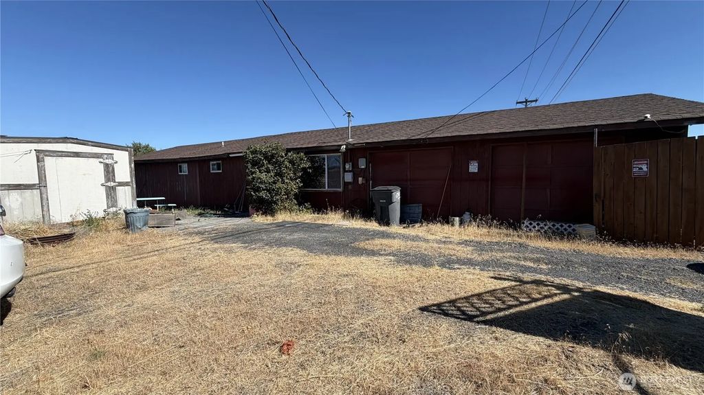 2745 Ne Westshore Dr, Moses Lake