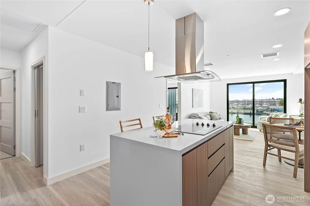 1019 Granary Avenue 402, Bellingham