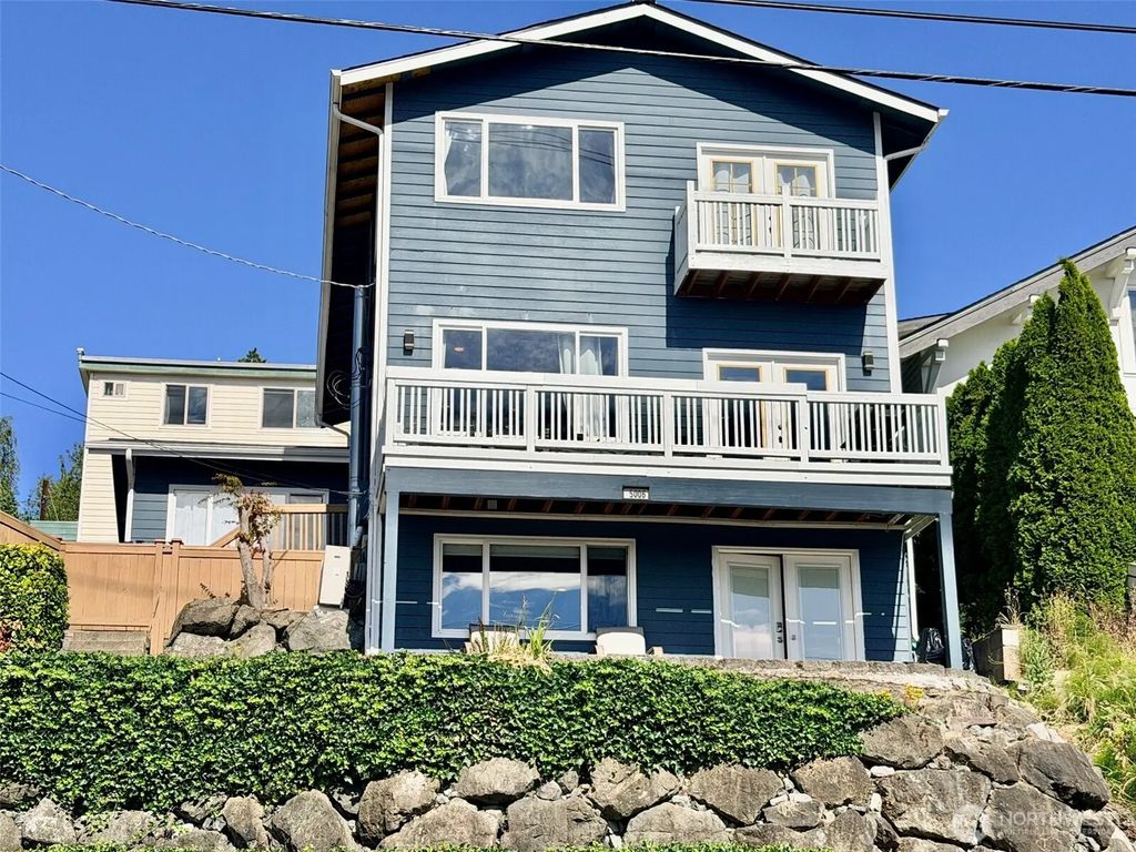 5006 3rd Avenue Nw, Seattle