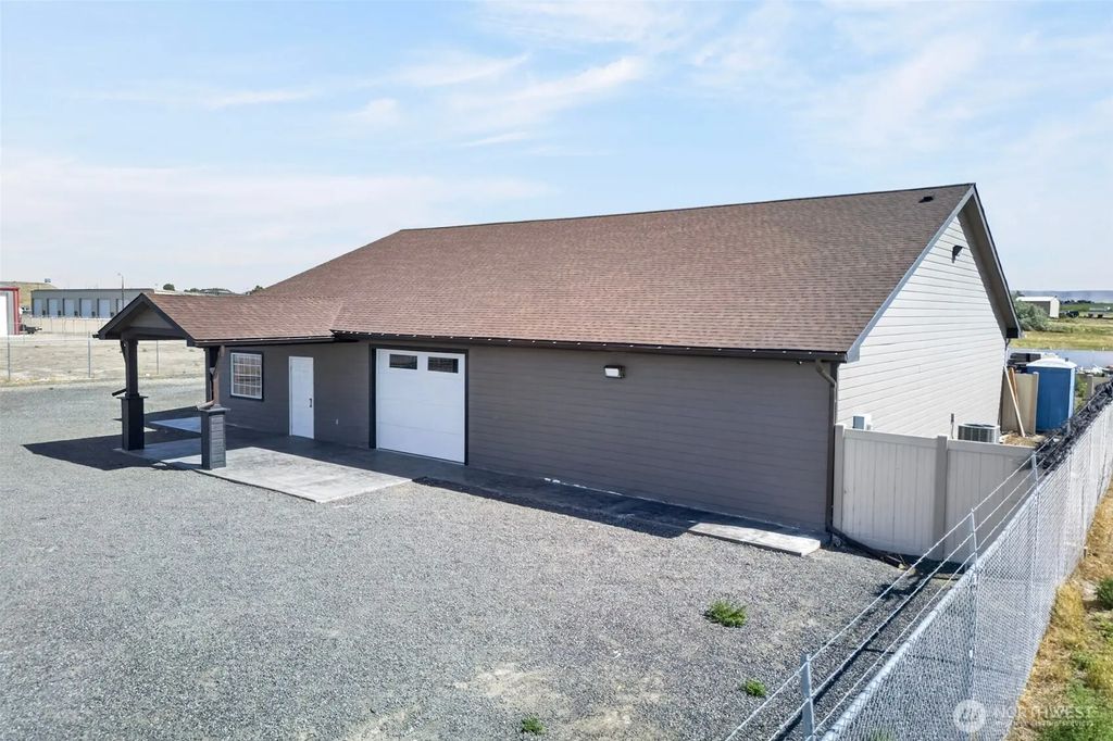 506 E Stover Road, Grandview