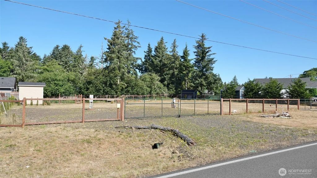 721 Mt Olympus Avenue Se, Ocean Shores