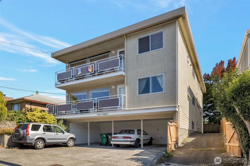 4324 Phinney Avenue N 1, Seattle