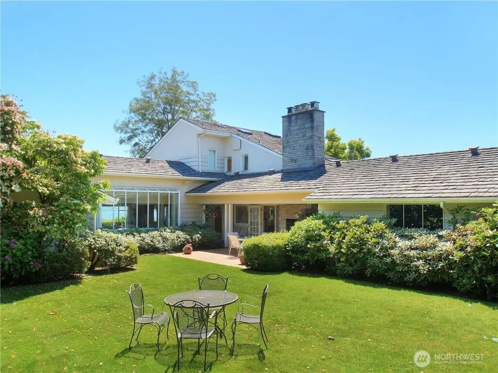 5715 63rd Avenue Ne, Seattle