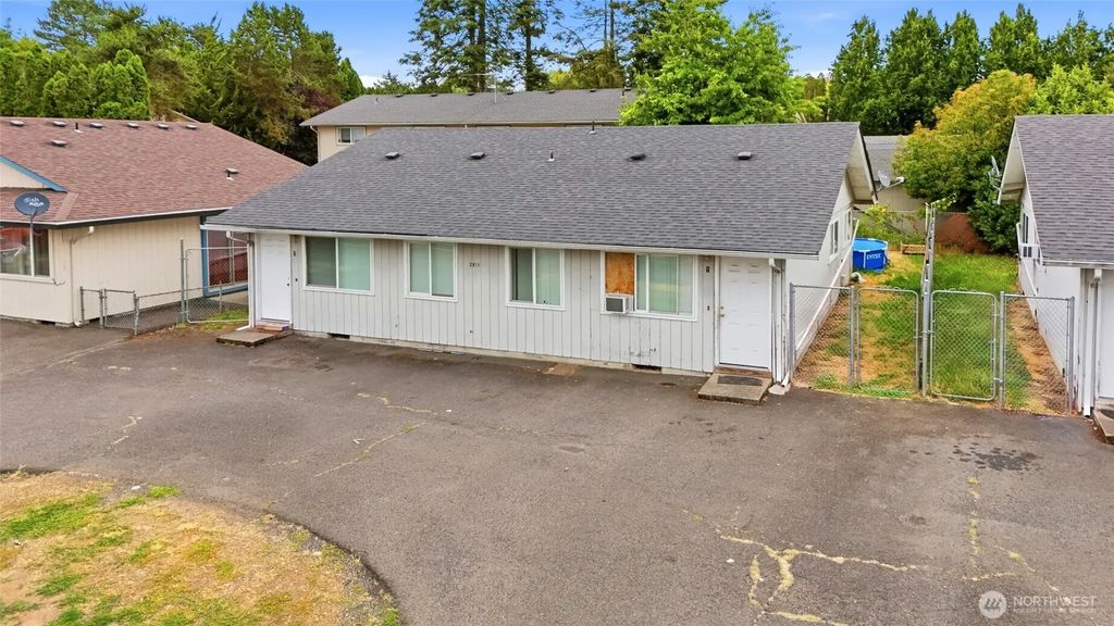 2811 Caples Avenue, Vancouver