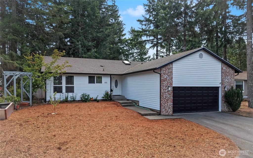 1451 E Old Ranch Road, Allyn
